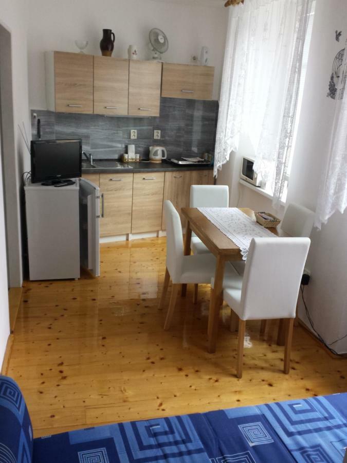 Apartment Anna Cesky Dub Exterior foto